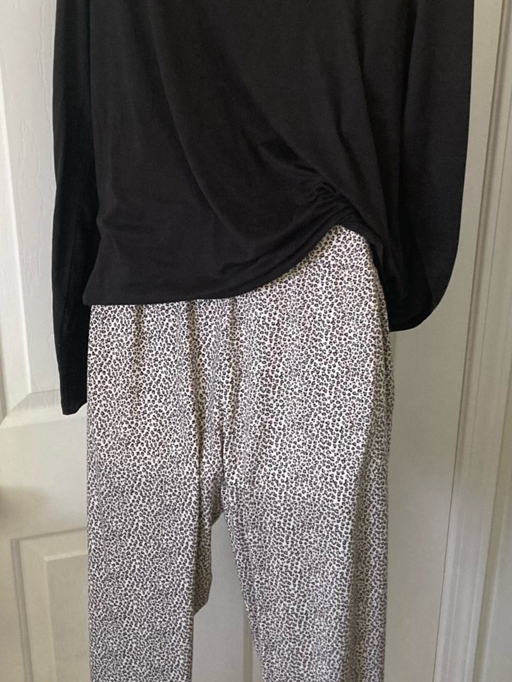 Black 'HOT MESS.' Graphic Lounge Top with Grey Printed Pants - Picture 2 of 4